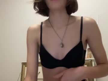 webcam girl crown_of_vice01 live cam image #3053961