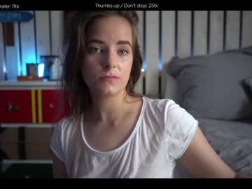 webcam girl hermione_potter_couple live cam image #2456575