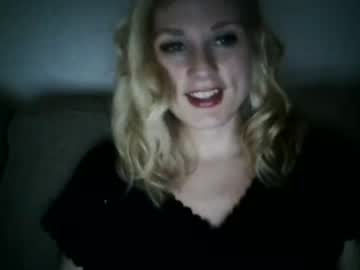 webcam girl kyliemetalgirl2002 live cam image #219904