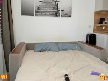 webcam girl chloetaya live cam image #989349