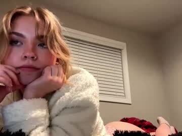 webcam girl madeline_fine live cam image #7066540