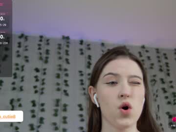 webcam girl kittyloffe live cam image #6334975