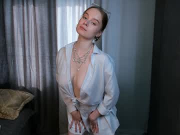 webcam girl maureenboustead live cam image #7009237