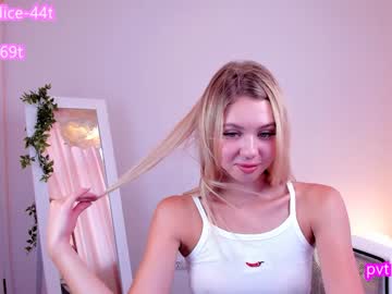 webcam couple cassie_palmer live cam image #5088911