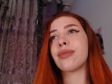 webcam girl arian_fox live cam image #1892783