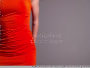 webcam girl petitebrat live cam image #5759581