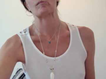 webcam girl itsallaboutenergy___ live cam image #590154