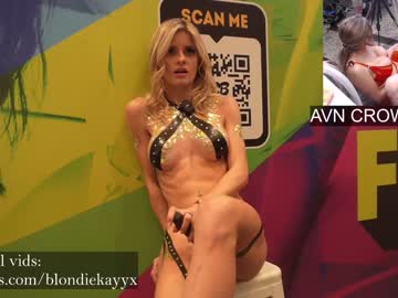 webcam girl blondiekayy live cam image #3505216