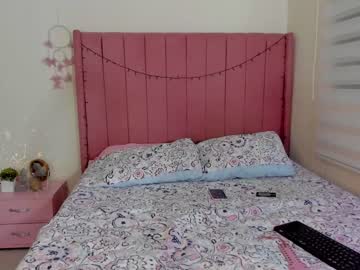 webcam girl veroniqe_lounge live cam image #988693