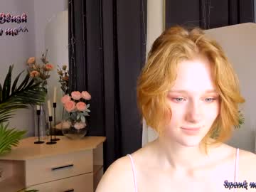 webcam girl navy_blush live cam image #6347100