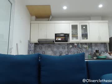 webcam man oliverclotheson live cam image #7109399