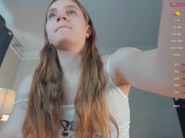 webcam girl youne_and_beautiful live cam image #4840857