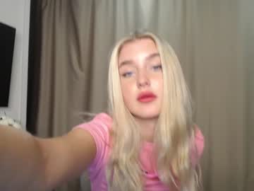 webcam girl cute18cute live cam image #3774356