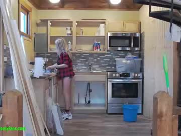 webcam girl rvlifebarbie live cam image #3690645