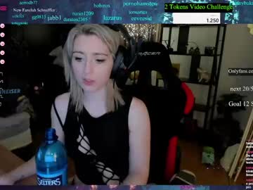 webcam girl kimilee22 live cam image #3977033