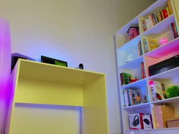 webcam girl holy_crap__ live cam image #4482149
