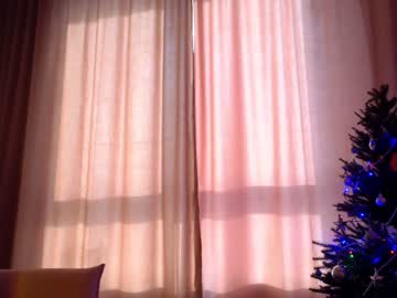 webcam girl angella_kleee live cam image #6351555