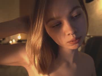 webcam girl bibi_it_is live cam image #2107454
