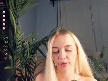 webcam girl goldest_soul live cam image #5422854
