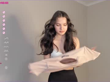 webcam girl w0wgirls live cam image #2400356