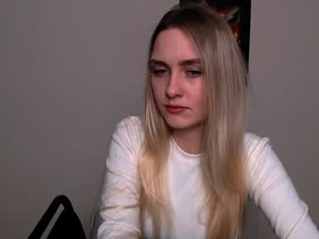 webcam girl bottomless_eyes_ live cam image #1398882