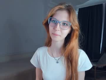 webcam girl ballarising live cam image #7010709