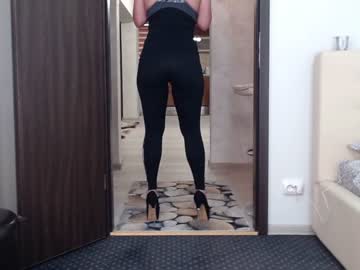 webcam girl carmela_fox live cam image #3272634