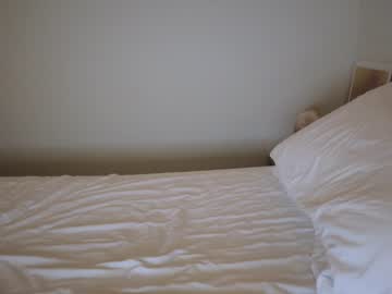 webcam girl ellynaomi live cam image #3032042