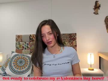 webcam girl gabrielaa_18 live cam image #3749661