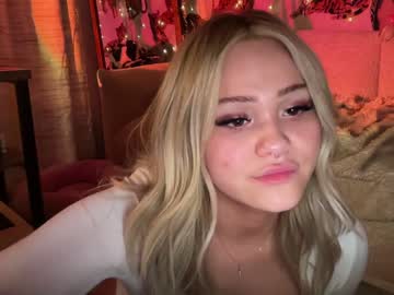 webcam girl ari_02 live cam image #5871485