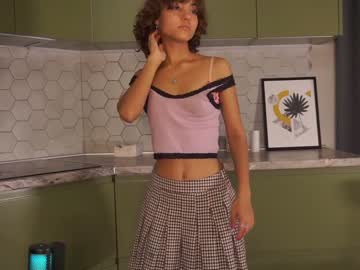 webcam girl lenaelisabeth live cam image #6004064