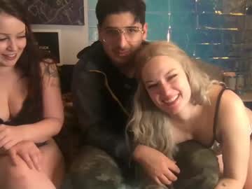 webcam couple theyroyalhighnesses live cam image #1074795
