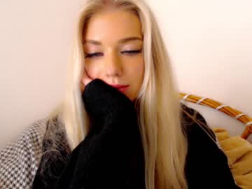 webcam girl pervyblonde live cam image #1845486