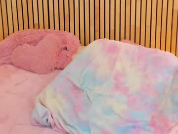 webcam girl little_effy18 live cam image #5437188