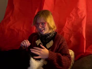 webcam girl crimsonxrapture live cam image #425977