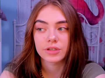 webcam girl helenahayley live cam image #2249780