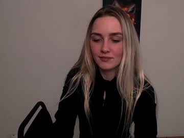 webcam girl bottomless_eyes_ live cam image #1421341