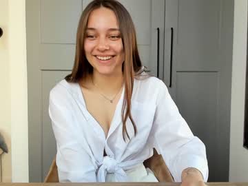 webcam girl eleonora_linn live cam image #2133595
