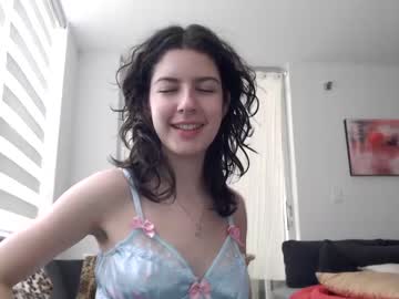webcam girl frenchava live cam image #4397753