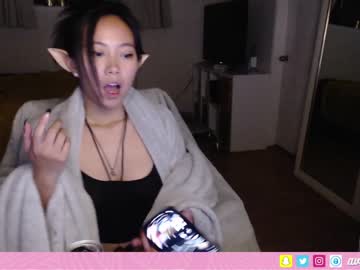 webcam girl avarosey live cam image #3155821