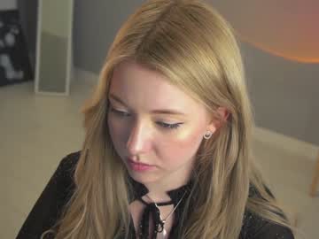webcam girl infinitysoul_ live cam image #3982710