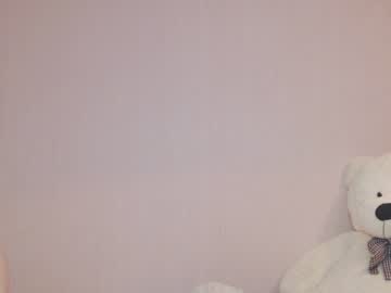 webcam girl yummyseee live cam image #1414368