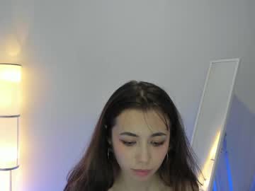 webcam girl y_u_m_i_k_a live cam image #1847035