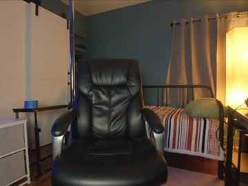webcam girl aynmarie live cam image #6674941