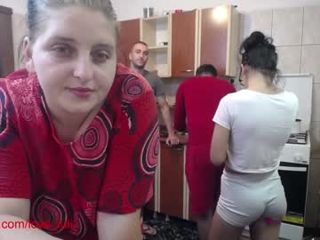 webcam couple iuliana32 live cam image #306558