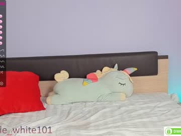 webcam girl foxhilary live cam image #2065724