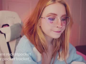 webcam girl pocketrocket_ live cam image #1545633