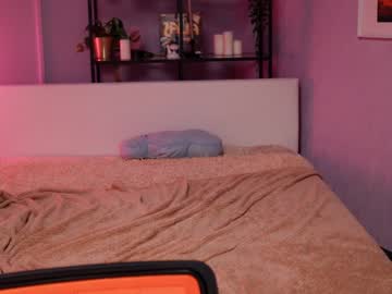 webcam girl lolly_bella_ live cam image #2248850