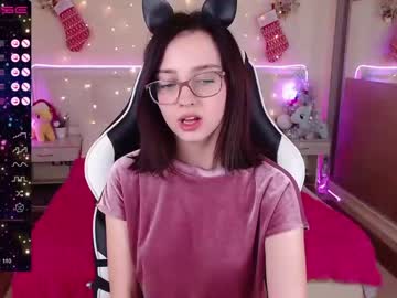 webcam girl queen_kitty1818 live cam image #3479996