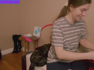 webcam girl chroniclove live cam image #3664300